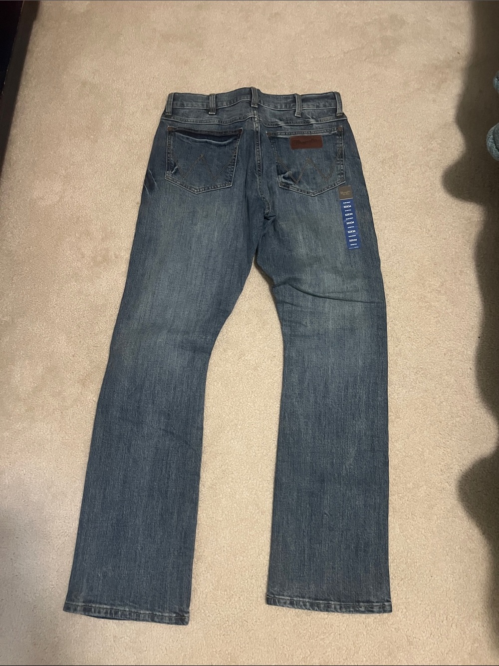 Men's Straight Jeans in Medium Blue Wash